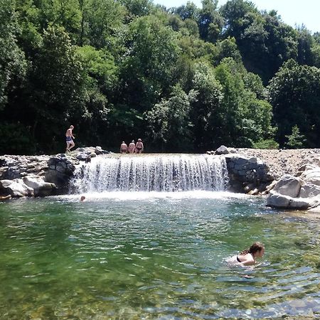 Camping Le Ventadour Meyras Exteriör bild